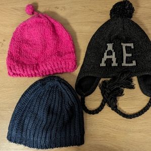 Lot of 3 knit hats
